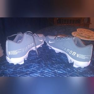 Nike vapor cleats
